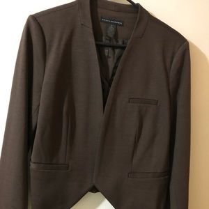 GRACE ELEMENTS beautiful brown blazer.